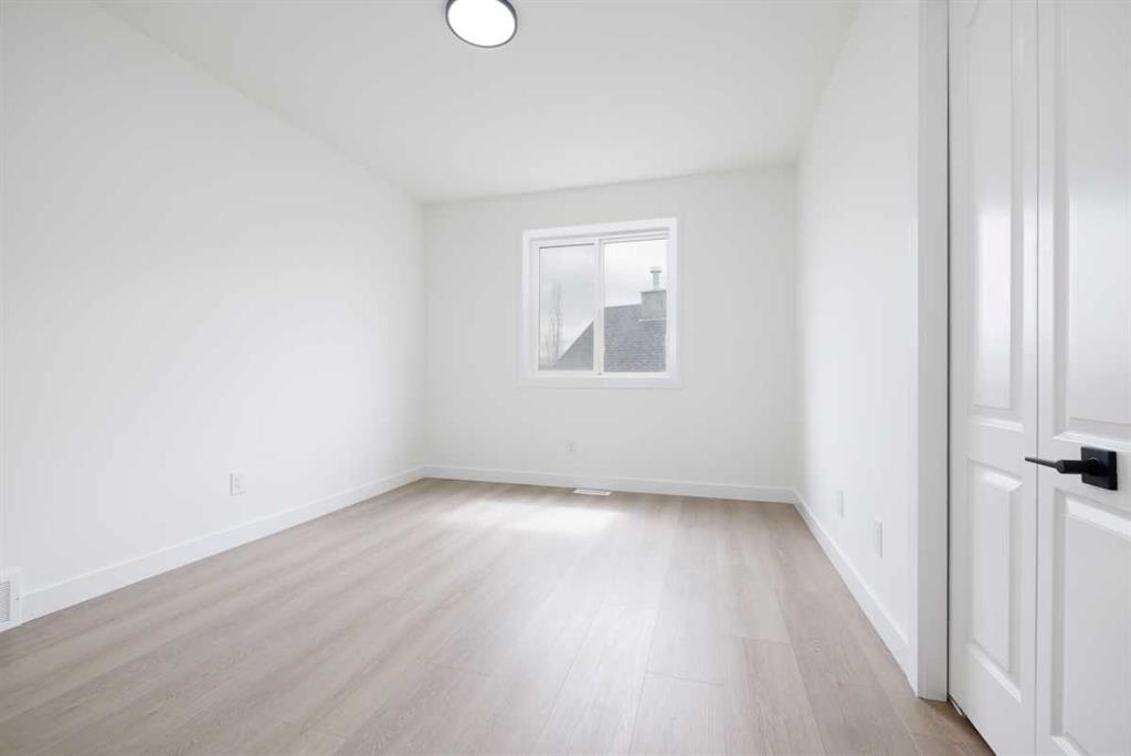 Picture for 208 Coopers Hill SW https://www.cirrealty.ca/reb/creb/40/A2266940_21.jpg