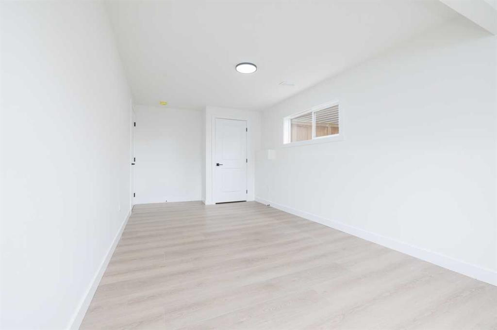 Picture for 208 Coopers Hill SW https://www.cirrealty.ca/reb/creb/40/A2266940_29.jpg