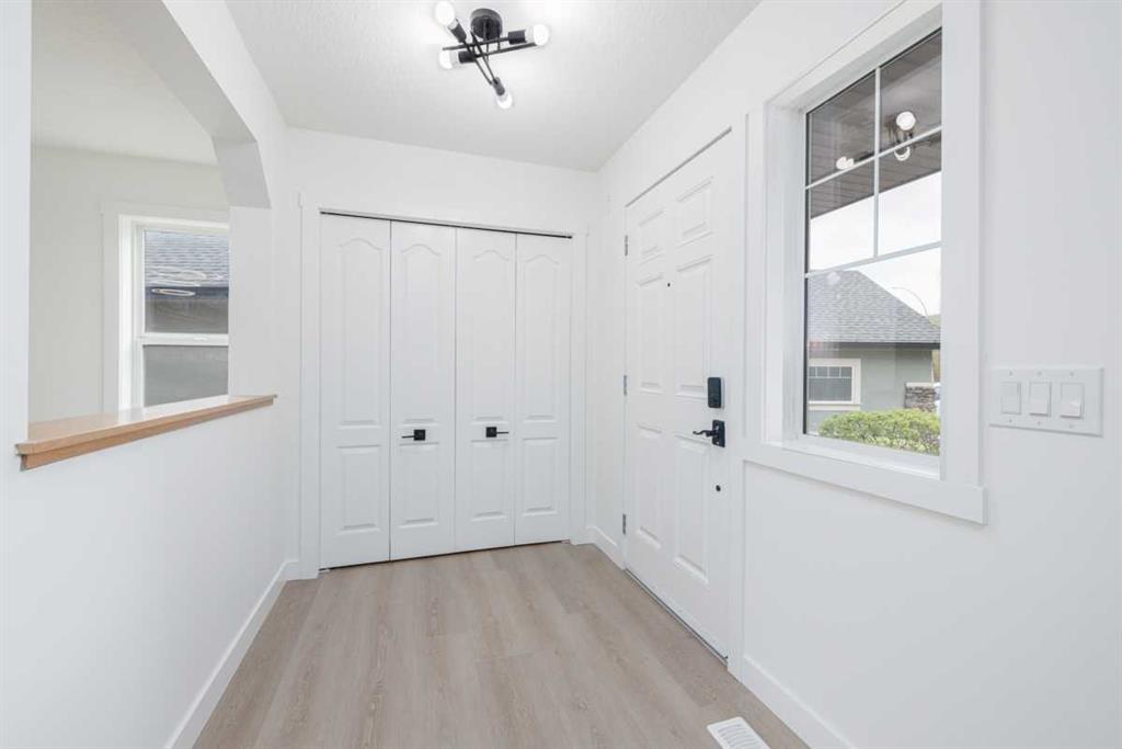 Picture for 208 Coopers Hill SW Picture for 208 Coopers Hill SW