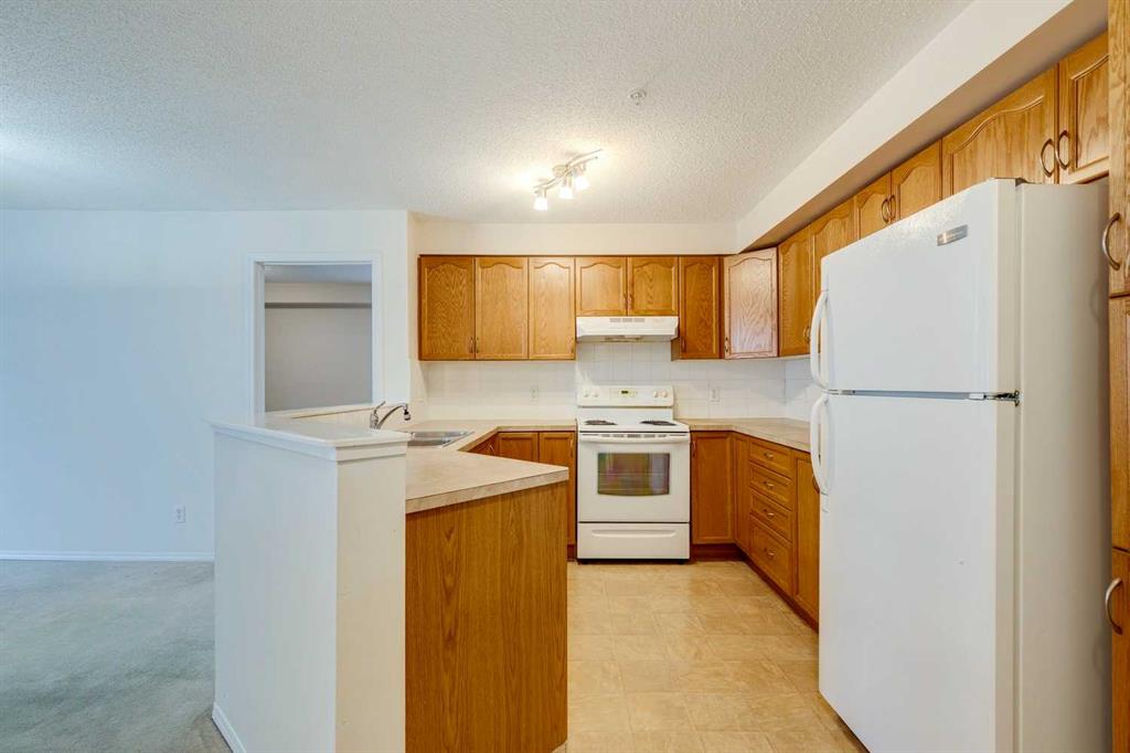 Picture for 2114, 5200 44 Avenue NE