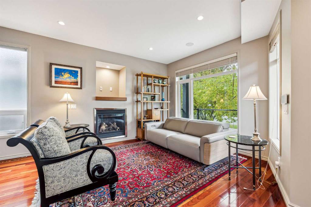 Picture for 1217 18 Avenue NW