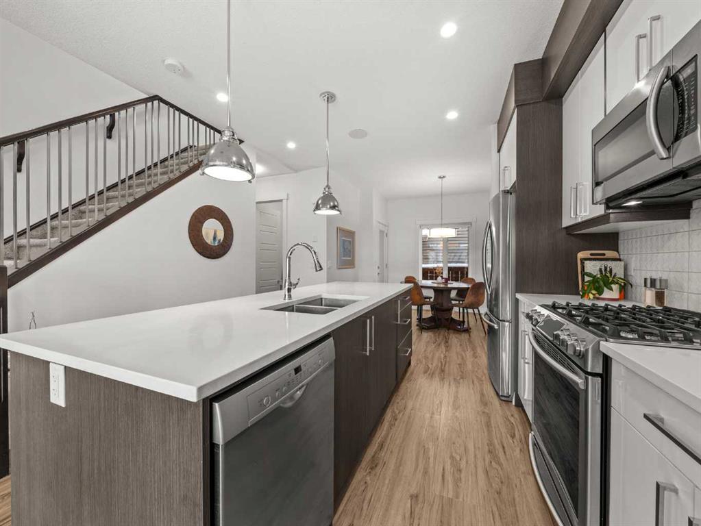 Picture for 1883 47 Street NW