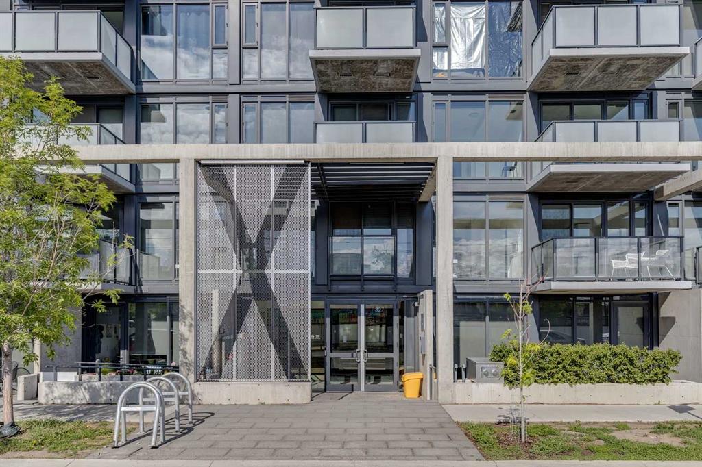 Picture for 906, 327 9A Street NW