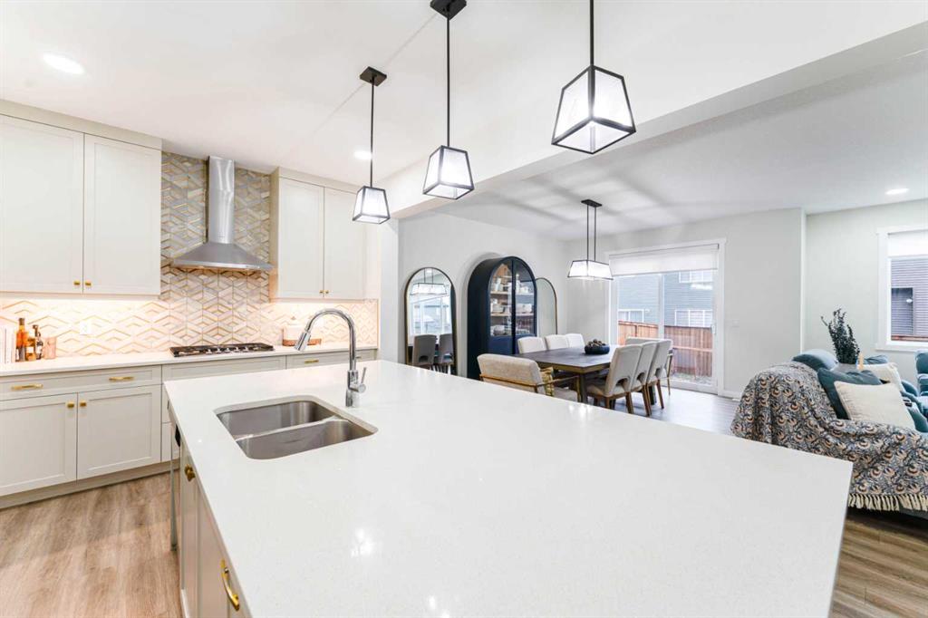 Picture for 156 Savanna Drive NE