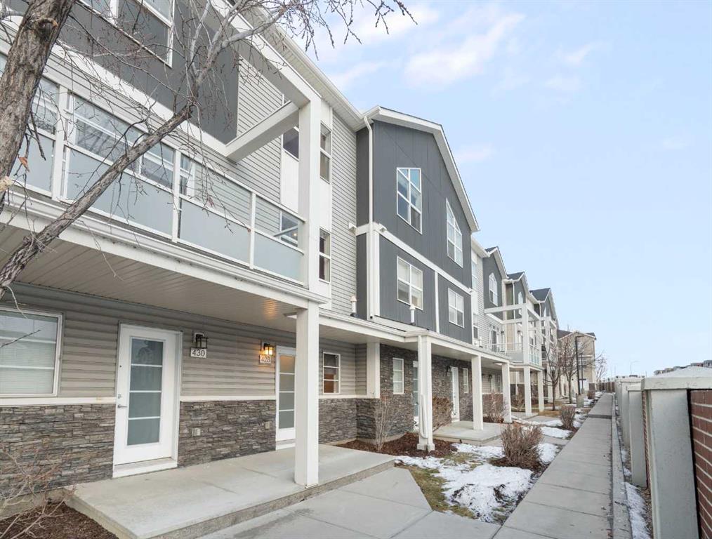 Picture for 428 Redstone View NE