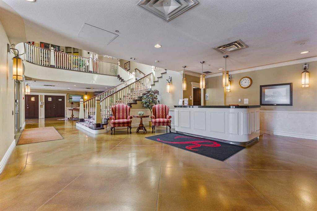 Picture for 409, 1718 14 Avenue NW