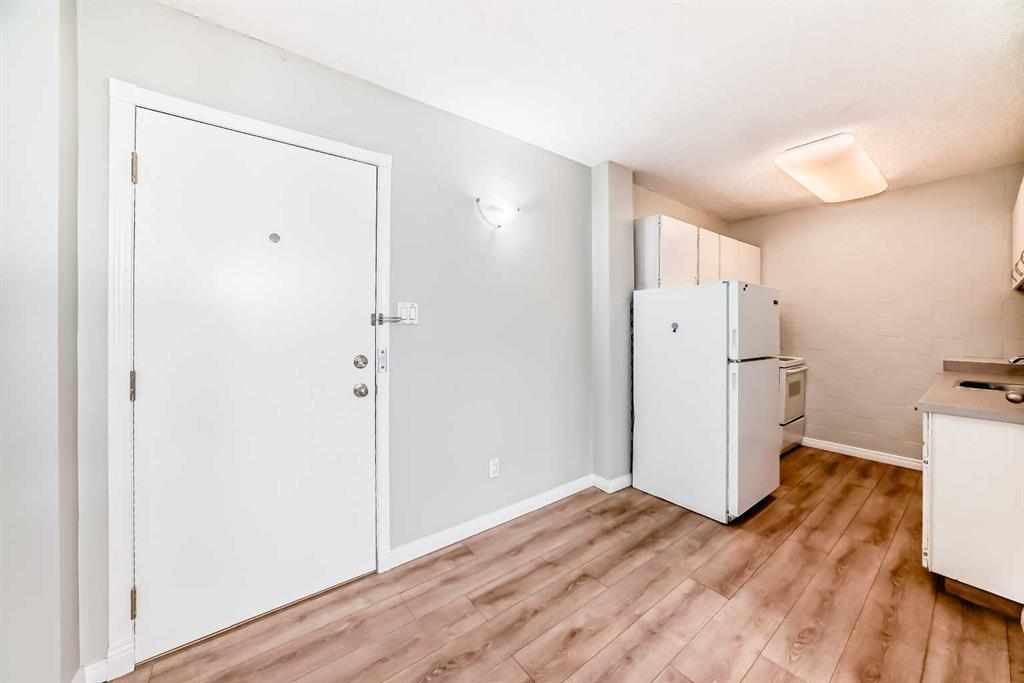 Picture for 303, 314 14 Street NW