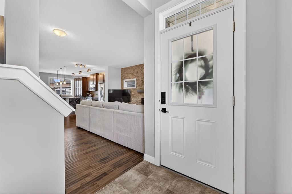 Picture for 62 Ravenswynd Rise SE