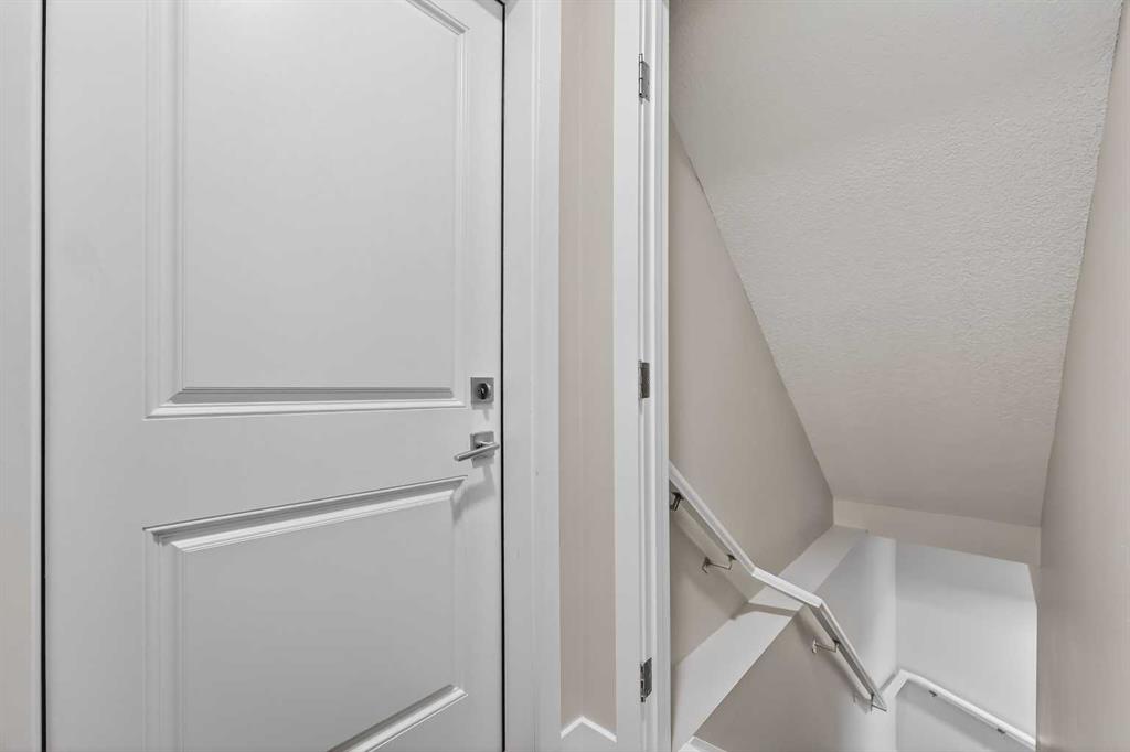 Picture for 128 Corner Meadows Gate NE