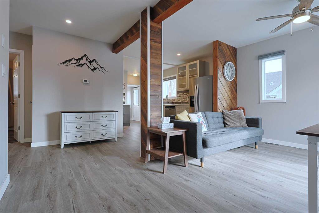 Picture for 18 Maple Street 