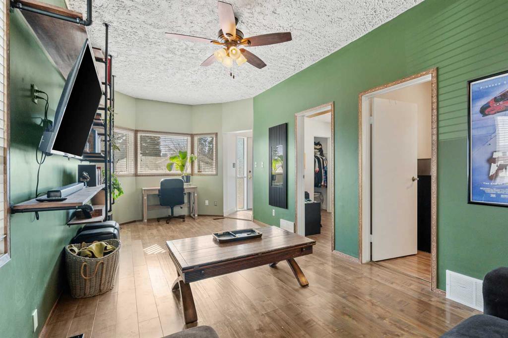 Picture for 224 20 Avenue 