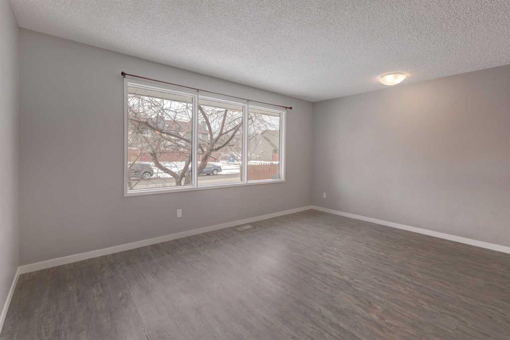 Picture for 2452 38 Street NE