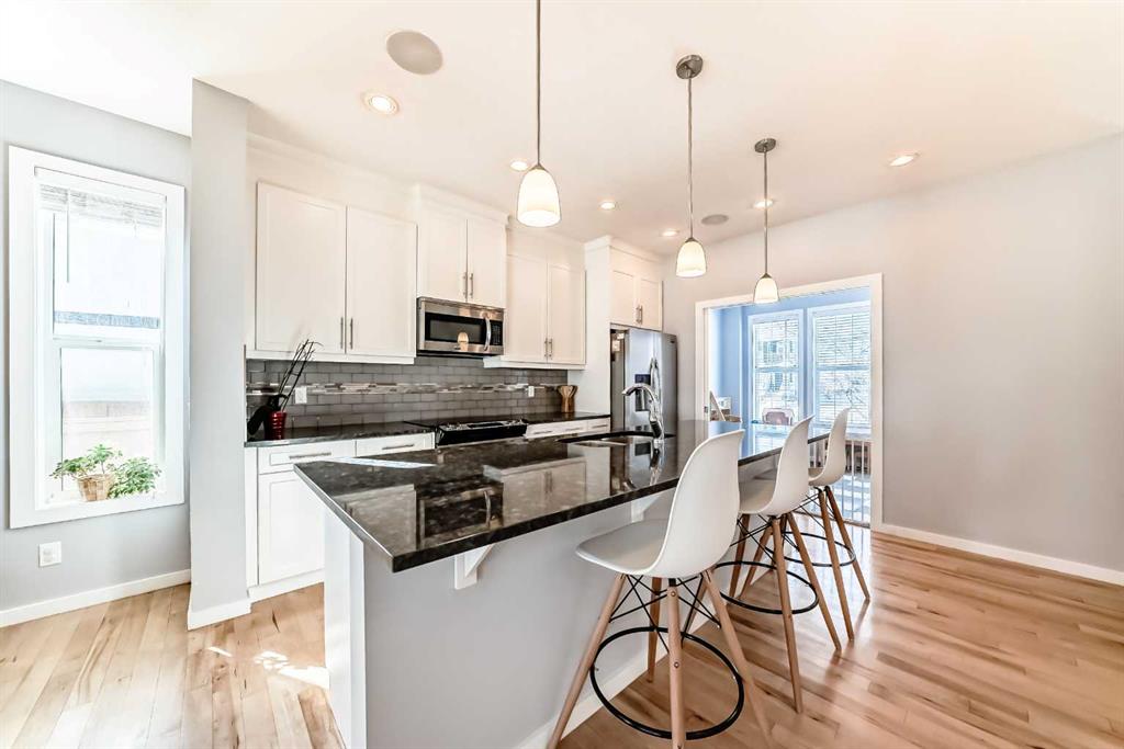 Picture for 290 Mahogany Heights SE