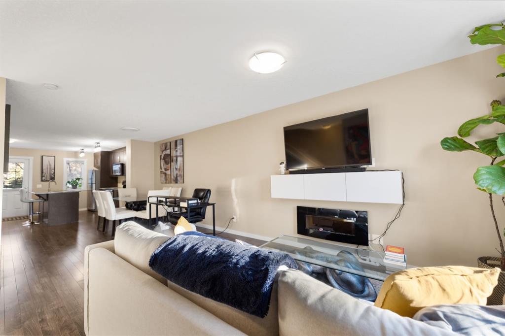 Picture for 541 Mckenzie Towne Close SE