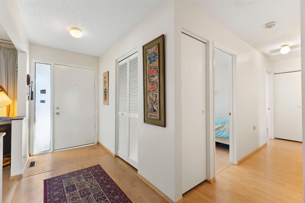 Picture for 115 Midvalley Place SE