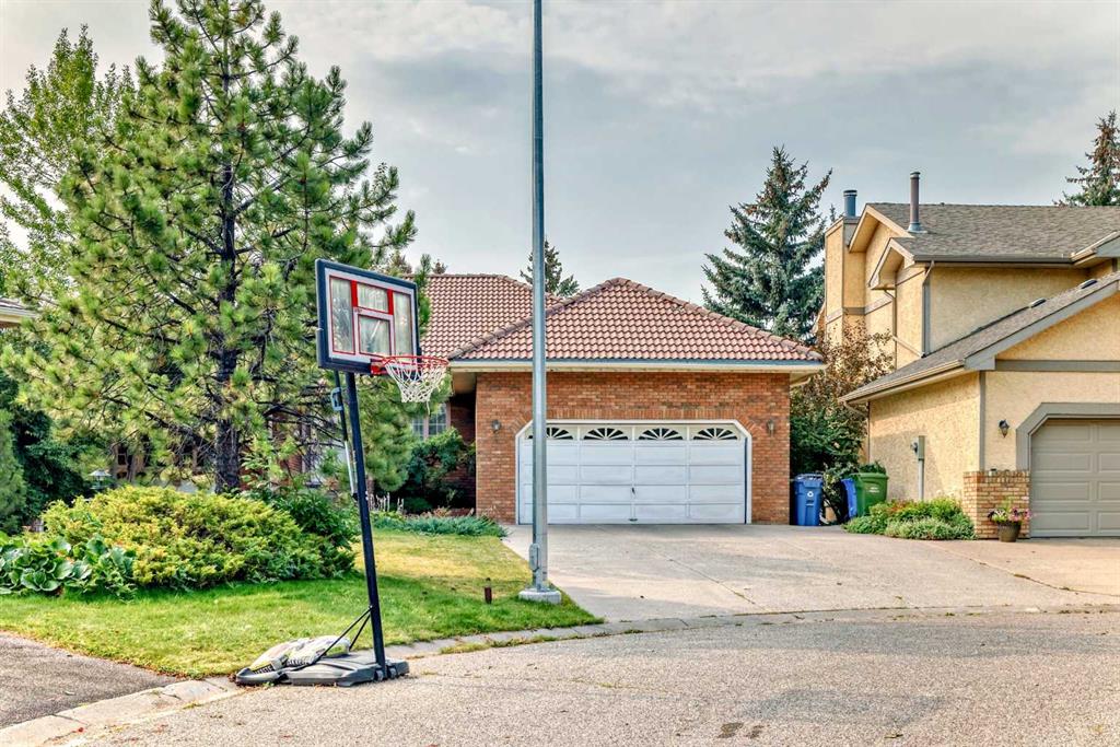 Picture for 131 Varsity Estates Terrace NW