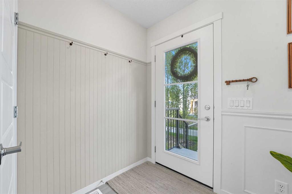 Picture for 102, 474 Seton Circle SE