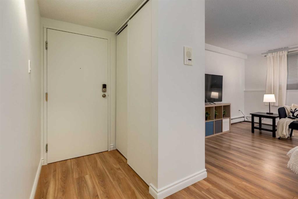 Picture for 504, 11620 Elbow Drive SW