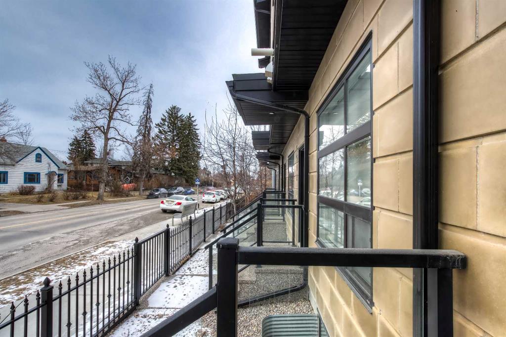 Picture for 1545 33 Avenue SW