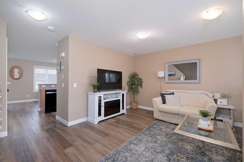 Picture for 2524 Eversyde Avenue SW