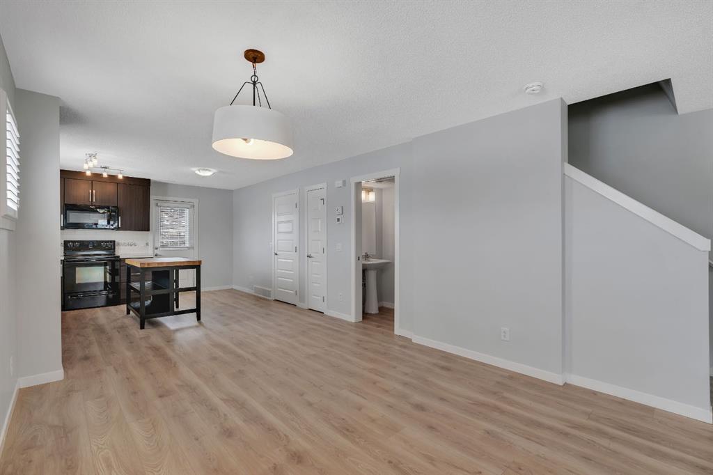 Picture for 406 Mckenzie Towne Close SE