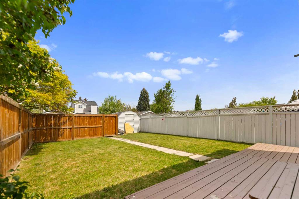 Picture for 42 River Rock Road SE