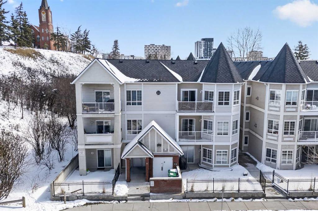 Picture for 301, 44 6a Street NE