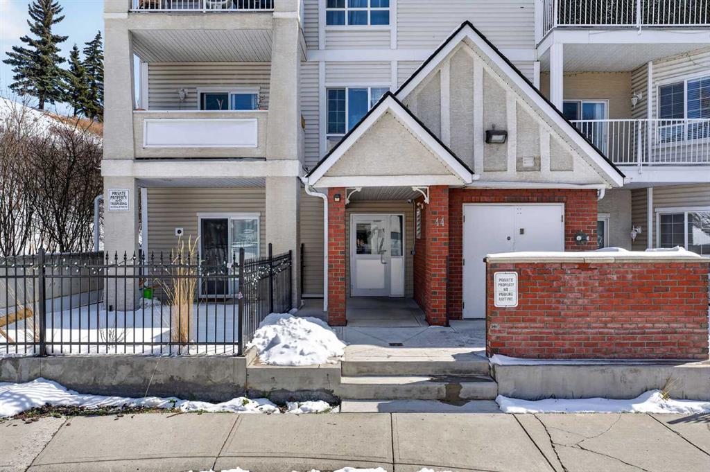 Picture for 301, 44 6a Street NE