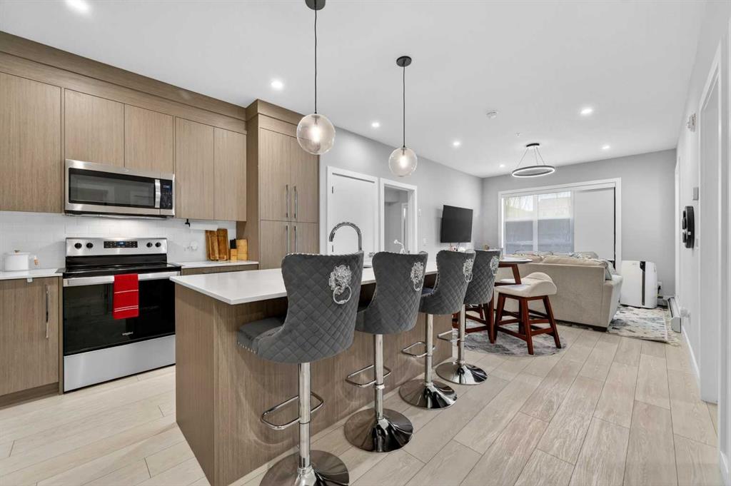 Picture for 1107, 681 Savanna Boulevard NE