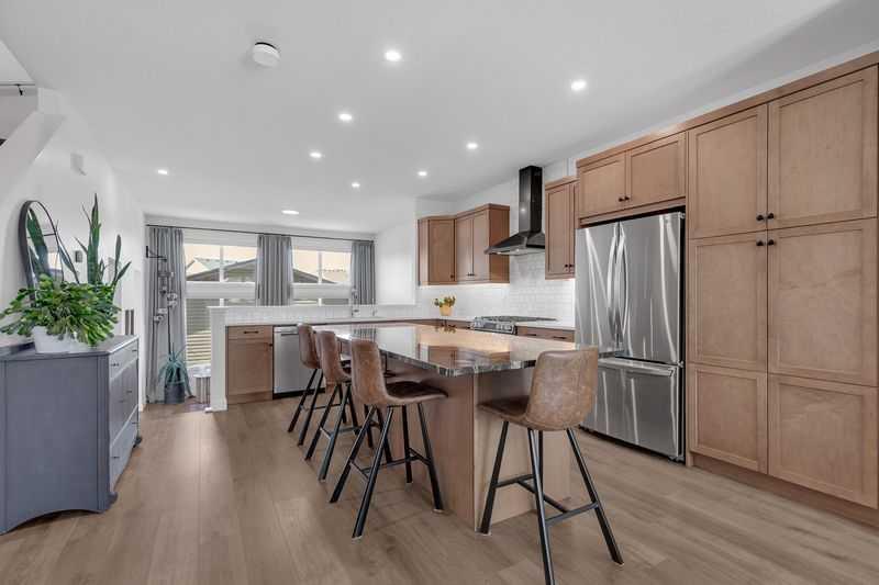 Picture for 118 Legacy Reach Common SE