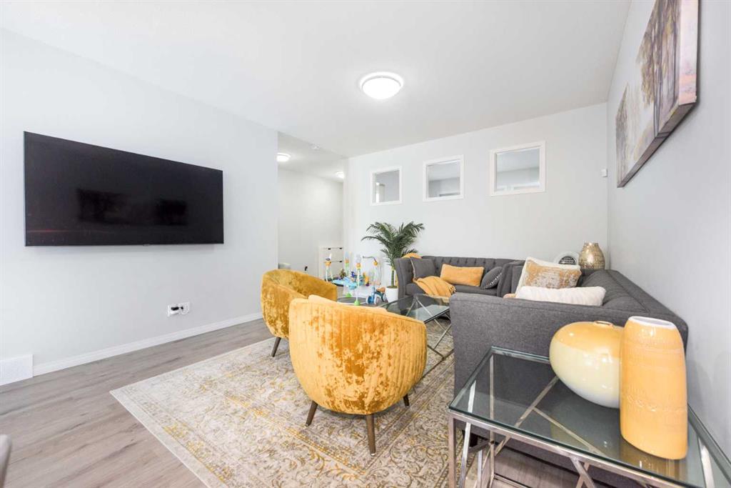 Picture for 31 Cornerbrook Avenue NE