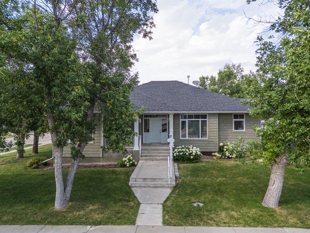 Picture for 224 52 Avenue W