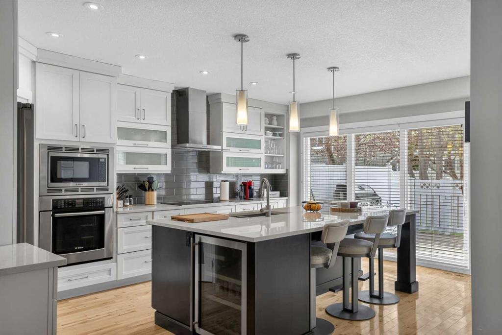 Picture for 12 Wood Crescent SW