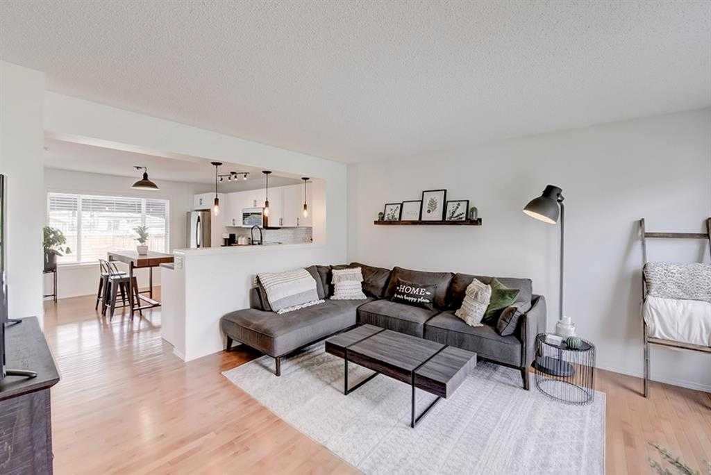 Picture for 12 Elgin Meadows View SE