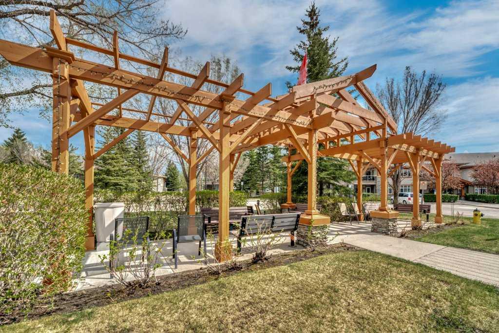 Picture for 3102, 3102 Lake Fraser Court SE