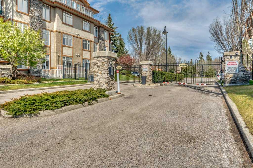 Picture for 3102, 3102 Lake Fraser Court SE