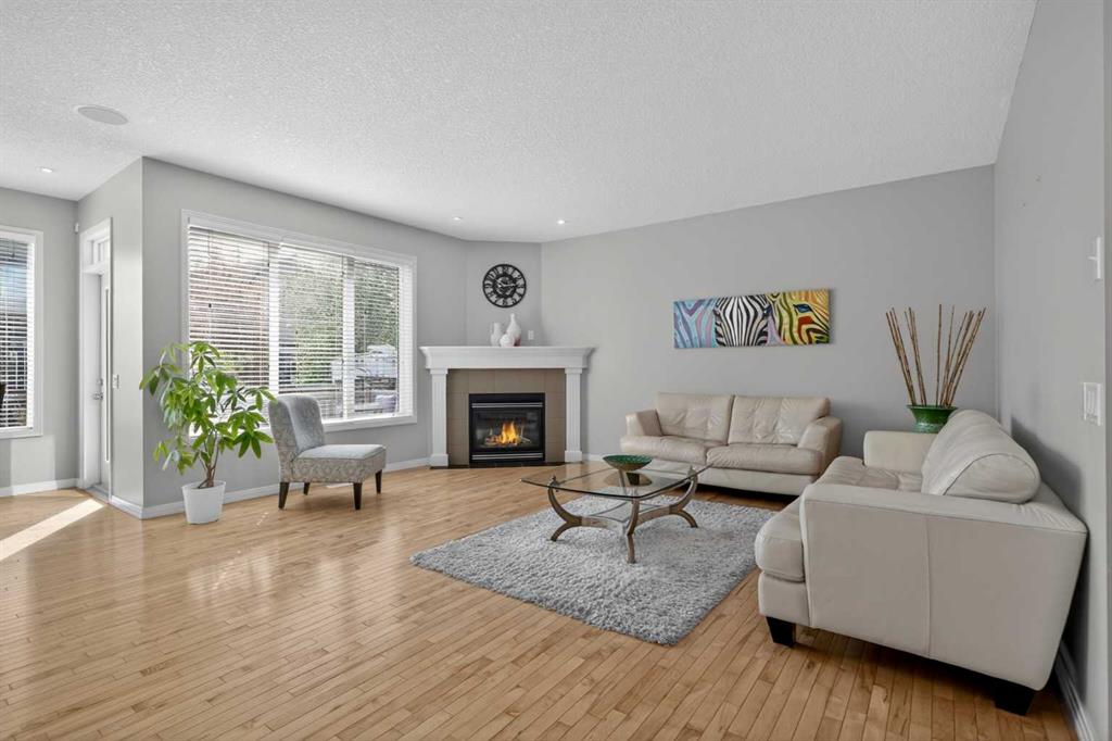 Picture for 125 Cranleigh Park SE