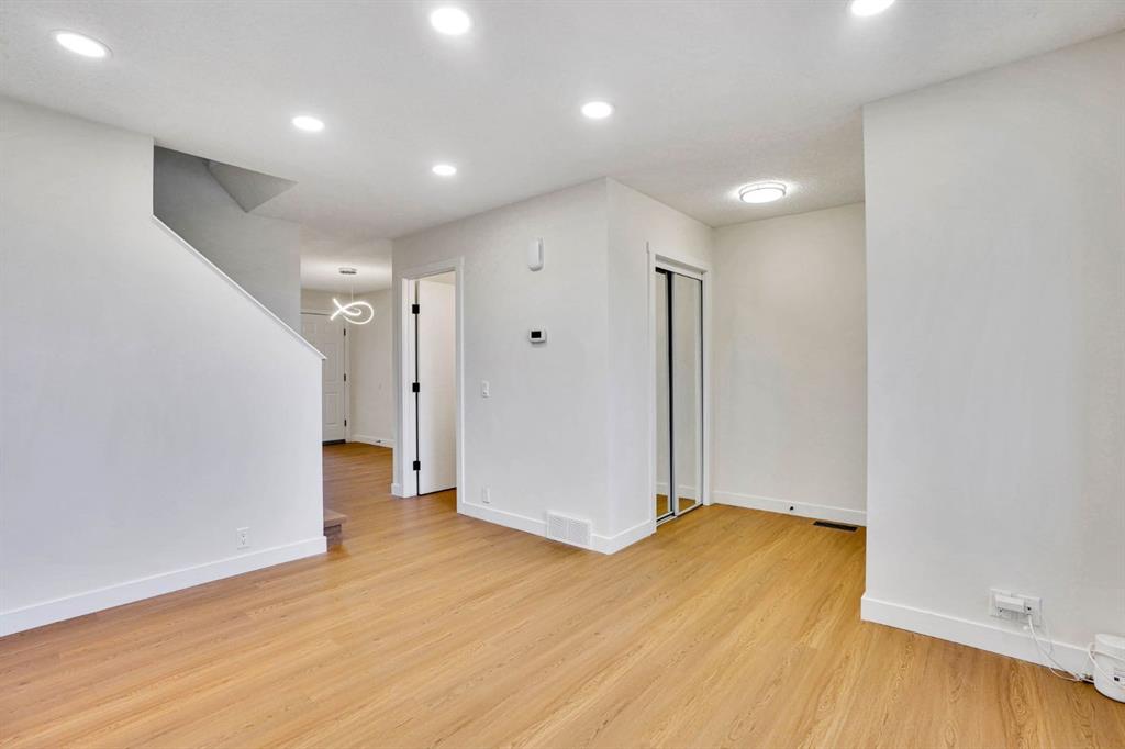 Picture for 112 Martinglen Close NE