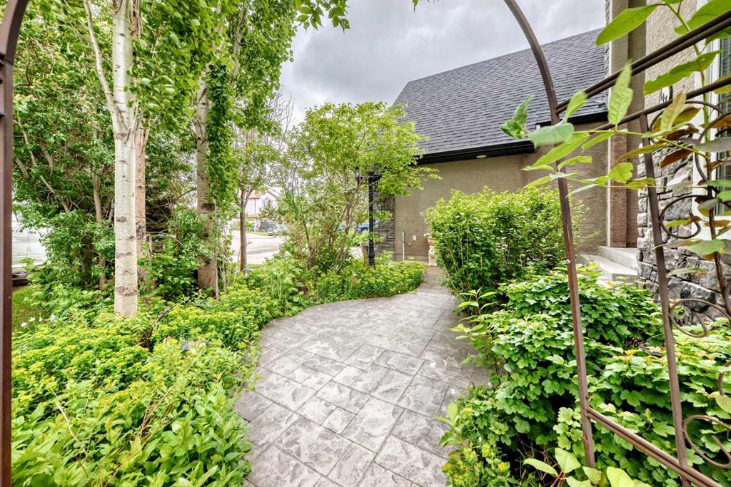 Picture for 147 oakmere Green 