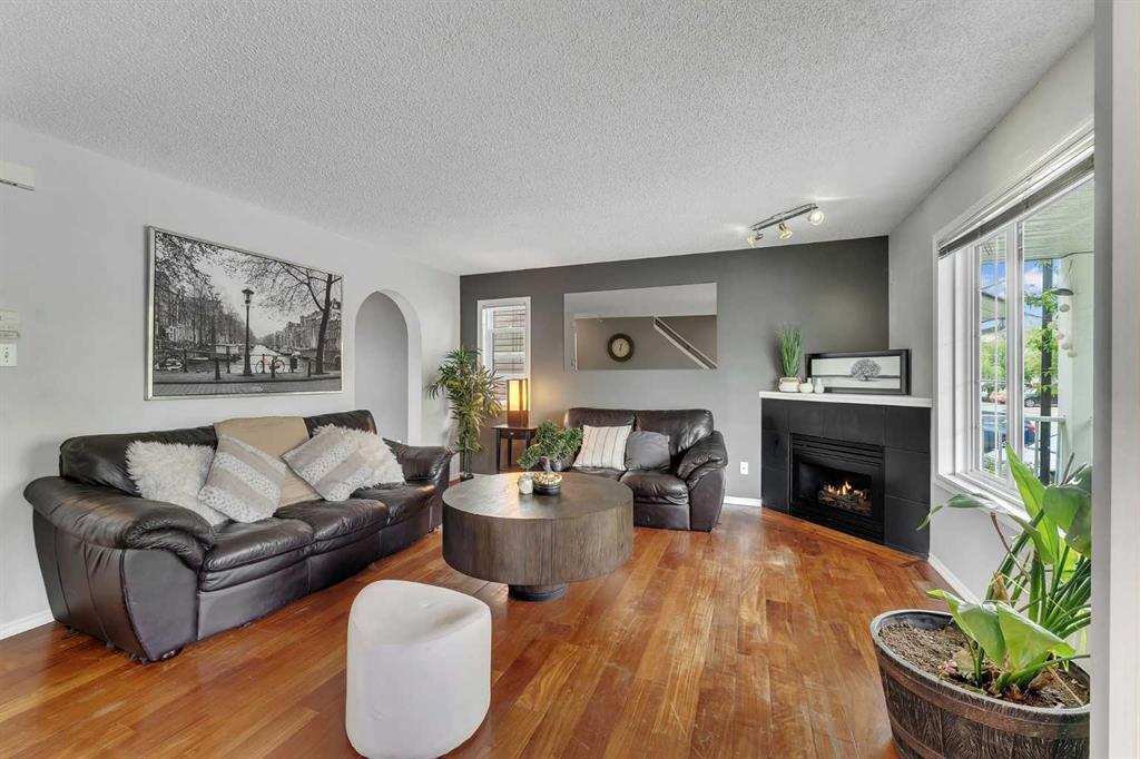 Picture for 27, 4 Stonegate Drive NW