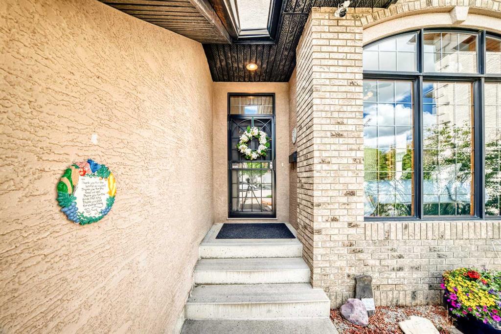 Picture for 121 Edgeridge Park NW