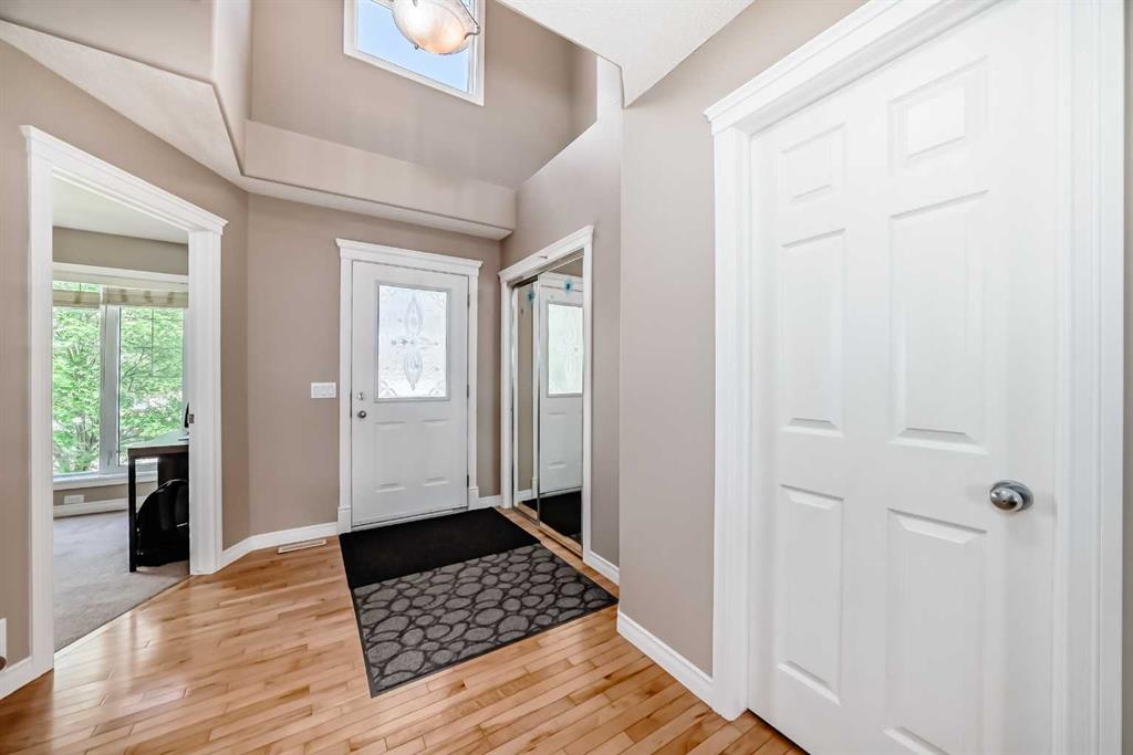Picture for 95 Rockledge Terrace NW