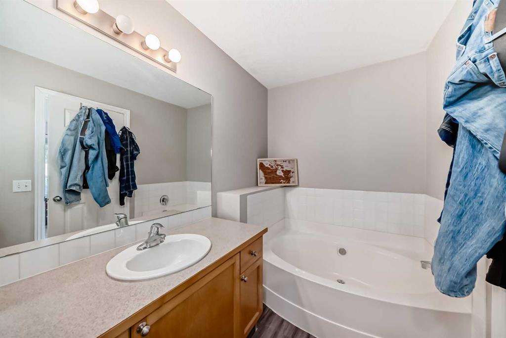 Picture for 26 Copperfield View SE https://www.cirrealty.ca/reb/creb/41/A2264641_25.jpg