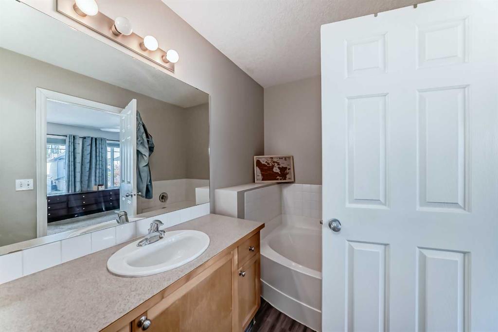 Picture for 26 Copperfield View SE https://www.cirrealty.ca/reb/creb/41/A2264641_26.jpg