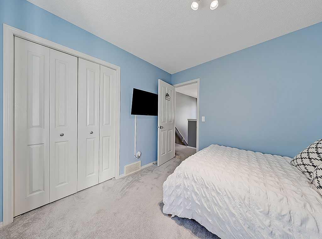 Picture for 788 New Brighton Drive SE https://www.cirrealty.ca/reb/creb/41/A2266541_32.jpg