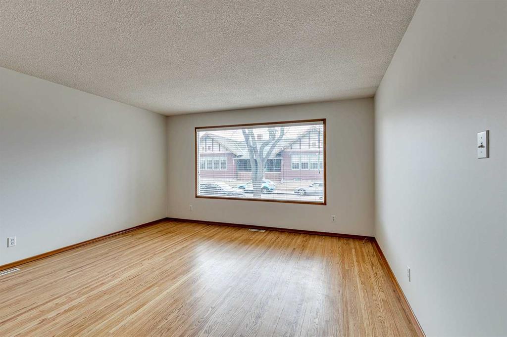 Picture for 522 &amp; 524 27 Avenue NW