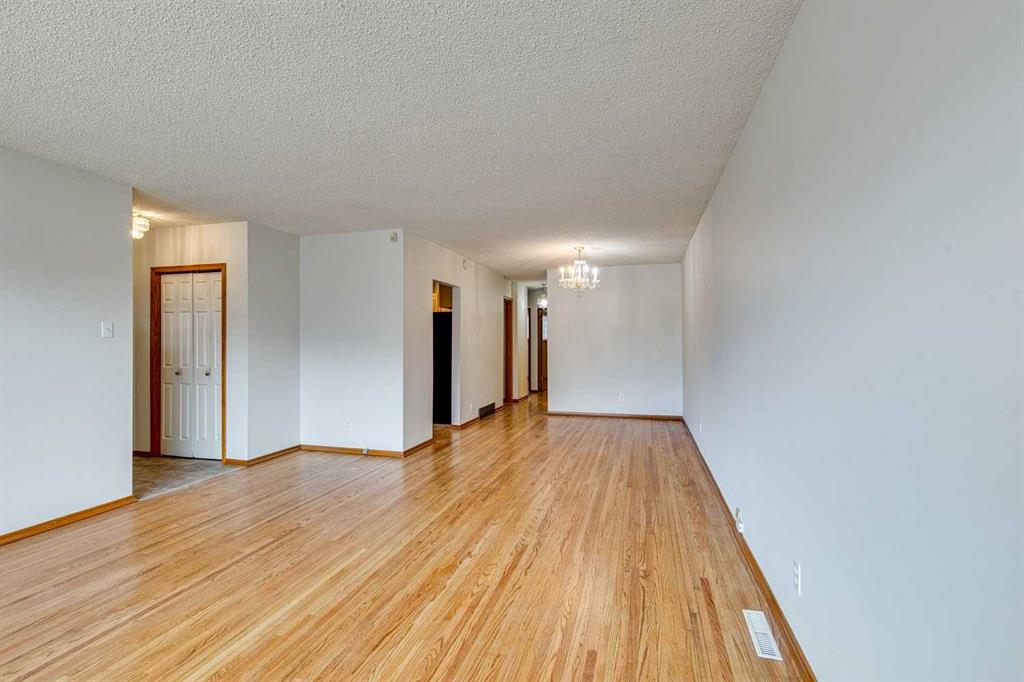 Picture for 522 &amp; 524 27 Avenue NW