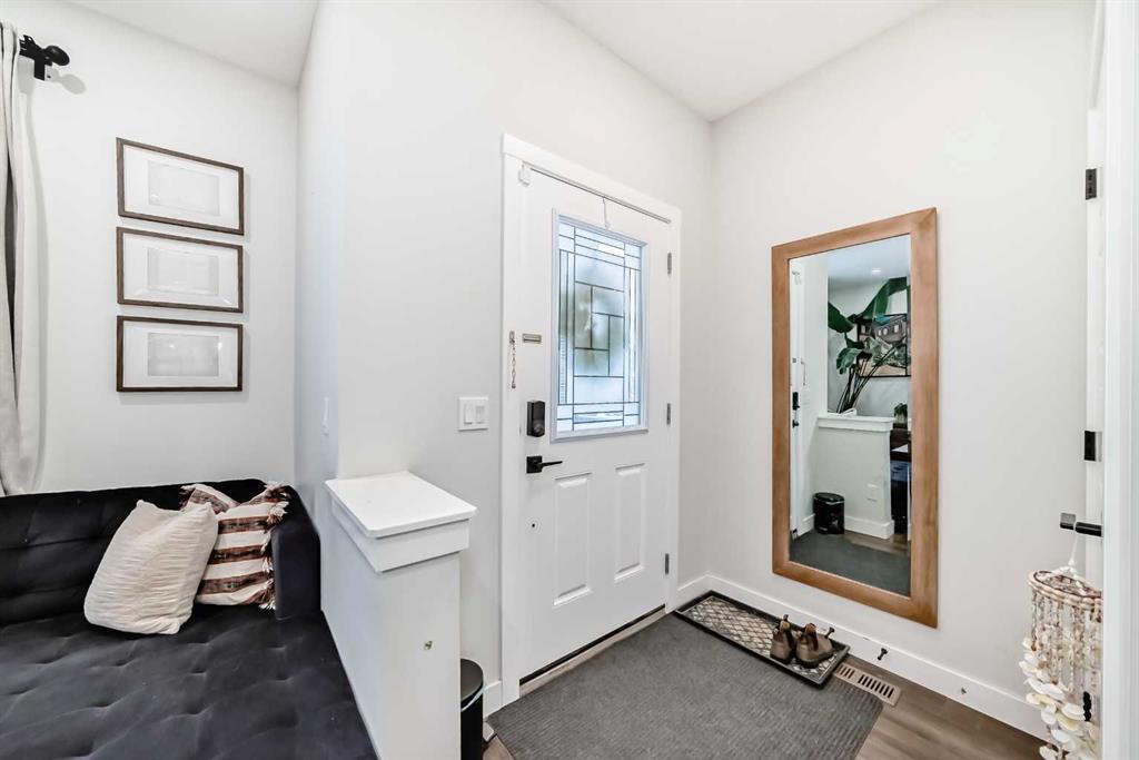 Picture for 231 Legacy Glen Way SE