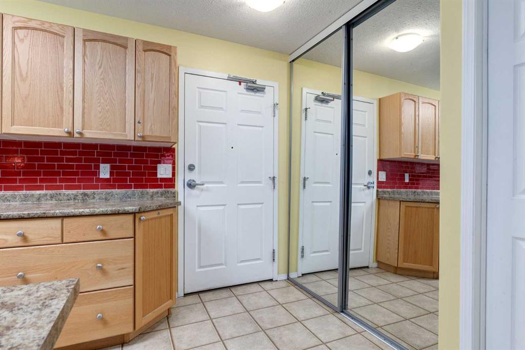 Picture for 406, 99 WESTVIEW Drive 