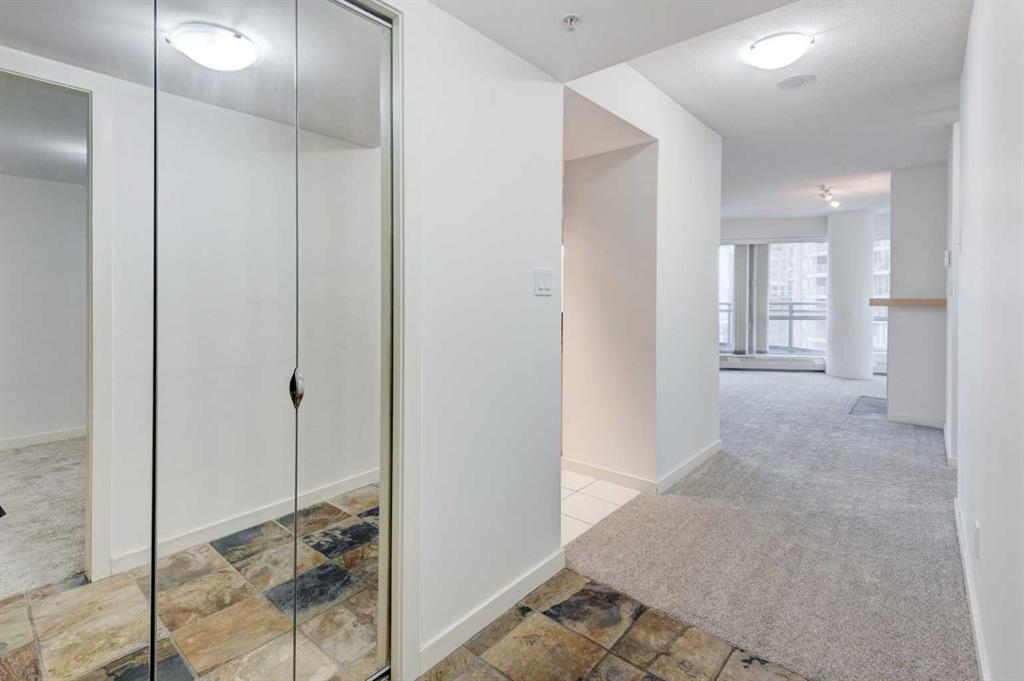 Picture for 1503, 1078 6 Avenue SW